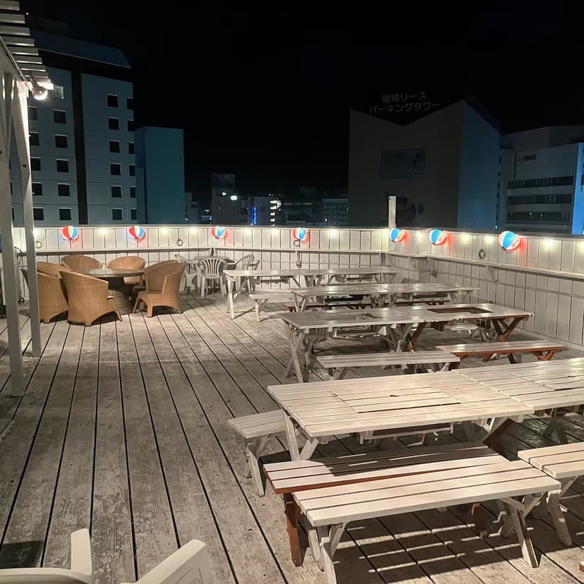 「朝」「昼」久茂地エリア　屋上ルーフトップ　現在BAR  